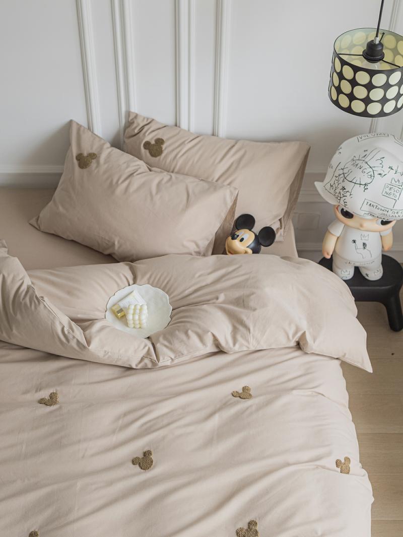 Ins Cartoon Mickey Handdoek Geborduurd 100% Katoen Gewassen Katoen Bedset Vierdelig – 100% Katoenen Laken, Dekbedovertrek En Hoeslaken  |   Beddengoed Set Van Vier Delen Beddengoed Set Van Vier Delen Beddengoed Set Van Vier Delen